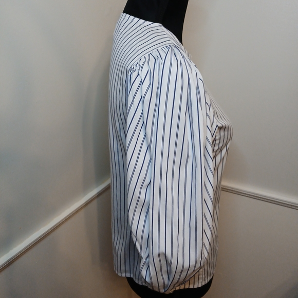Madewell Puff Sleeves Navy Blue and White Striped Blouse NWOT Women's Size 00 - Picture 4 of 7